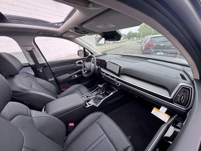 new 2025 Kia Sorento car, priced at $40,155