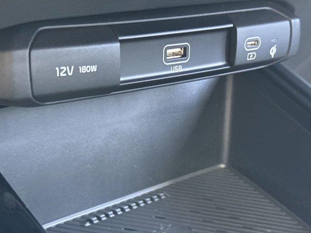 new 2025 Kia Niro car, priced at $29,545