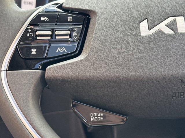 new 2025 Kia Niro car, priced at $29,545