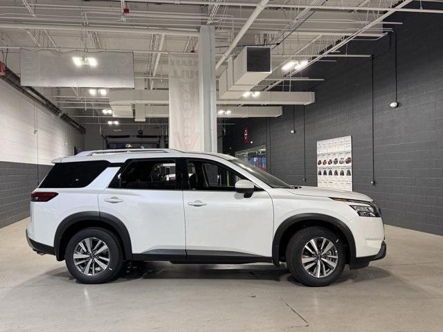 new 2025 Nissan Pathfinder car, priced at $42,883