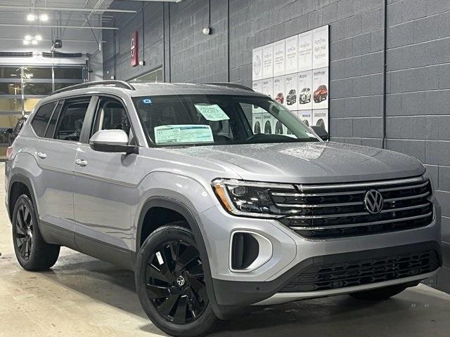 new 2025 Volkswagen Atlas car, priced at $47,115