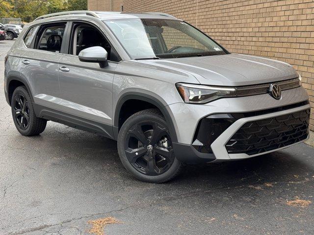 new 2025 Volkswagen Taos car, priced at $31,189