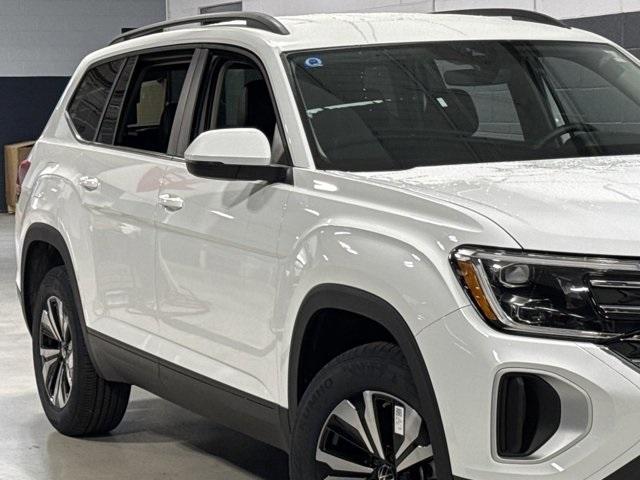 new 2025 Volkswagen Atlas car, priced at $42,010