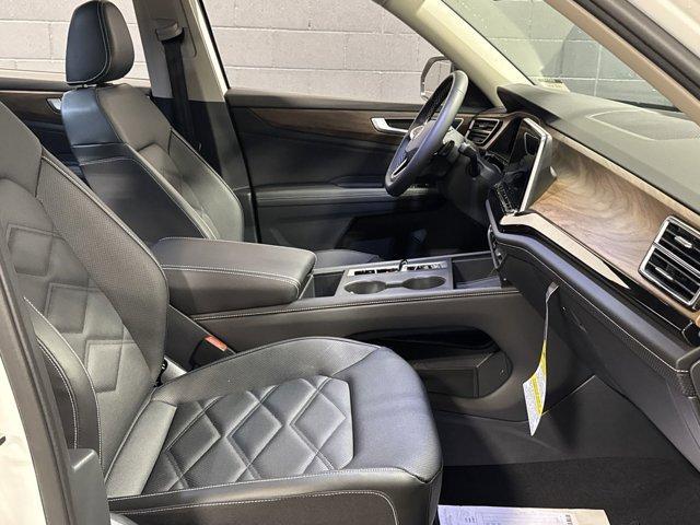 new 2025 Volkswagen Atlas car, priced at $36,927