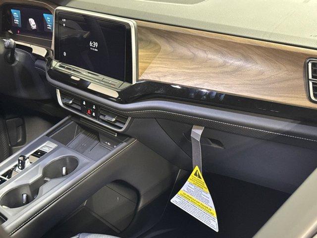 new 2025 Volkswagen Atlas car, priced at $36,927