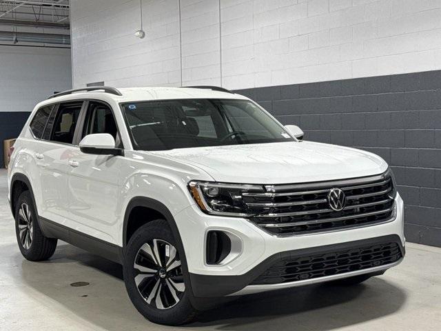 new 2025 Volkswagen Atlas car, priced at $42,010