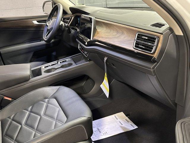 new 2025 Volkswagen Atlas car, priced at $36,927