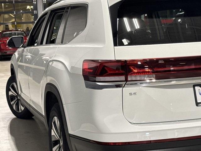 new 2025 Volkswagen Atlas car, priced at $42,010