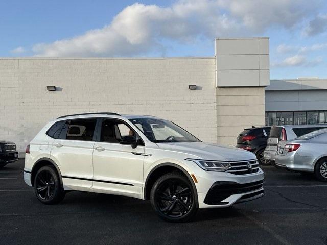 new 2024 Volkswagen Tiguan car, priced at $38,968