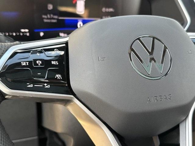 new 2024 Volkswagen Tiguan car, priced at $38,968