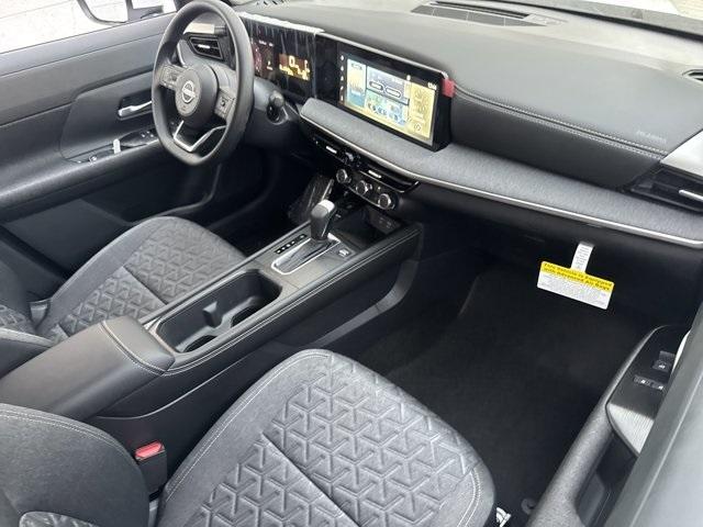 new 2025 Nissan Kicks car, priced at $24,984
