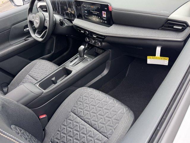 new 2025 Nissan Kicks car, priced at $24,984