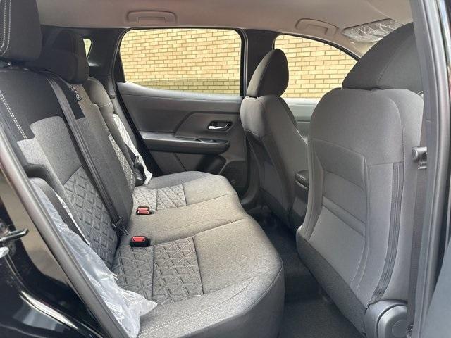 new 2025 Nissan Kicks car, priced at $24,984