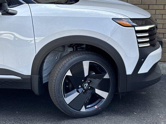 new 2025 Nissan Kicks car, priced at $22,090