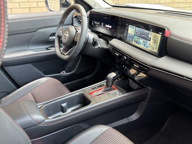 new 2025 Nissan Kicks car, priced at $22,090