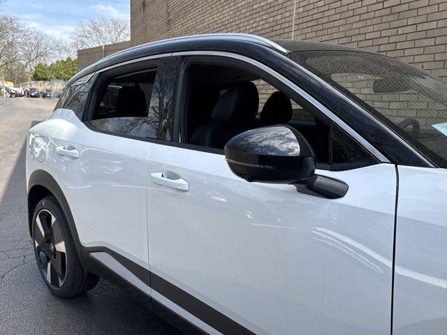 new 2025 Nissan Kicks car, priced at $22,090