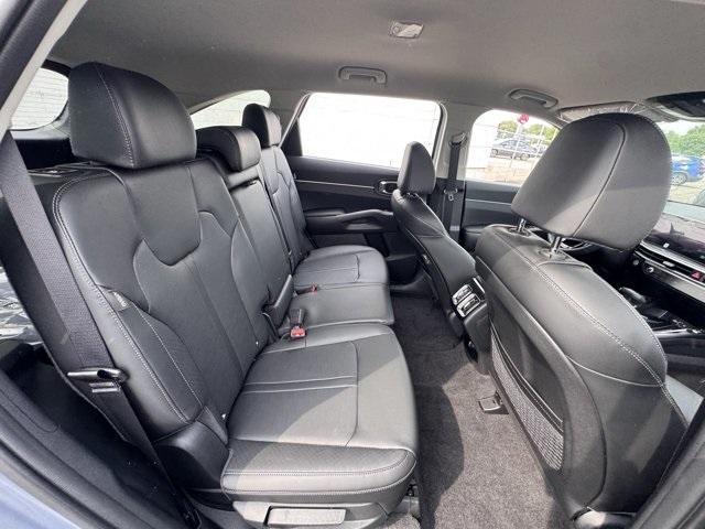 new 2025 Kia Sorento car, priced at $31,180