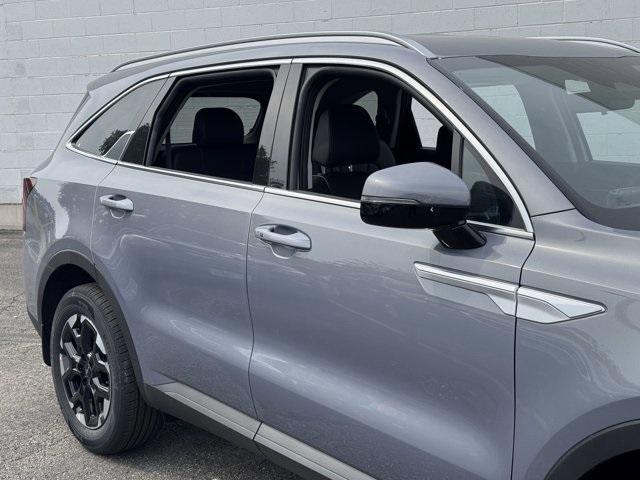 new 2025 Kia Sorento car, priced at $31,180