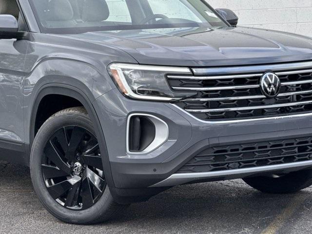 new 2025 Volkswagen Atlas car, priced at $48,315