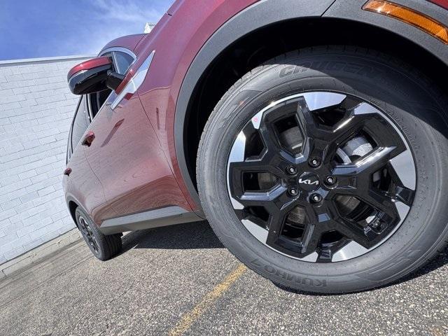 new 2025 Kia Sorento car, priced at $31,555