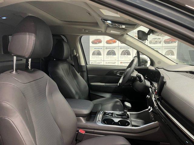 new 2025 Kia Carnival car, priced at $51,765