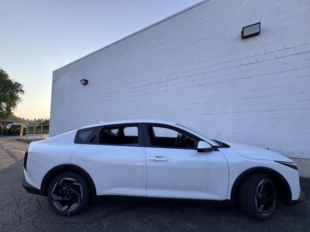 new 2025 Kia K4 car, priced at $22,225