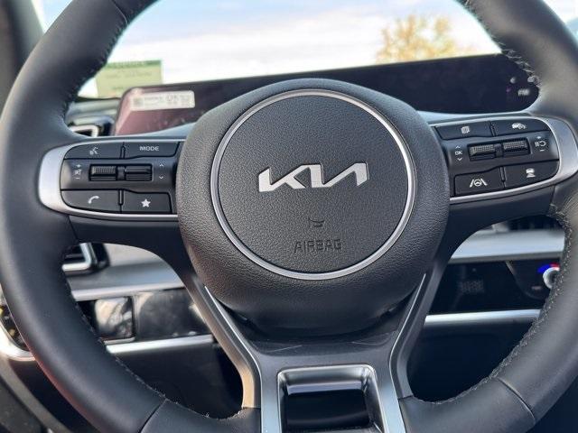 new 2025 Kia Sportage car, priced at $34,060