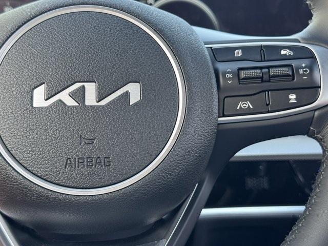 new 2025 Kia Sportage car, priced at $34,060