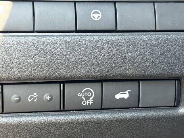 new 2025 Nissan Rogue car