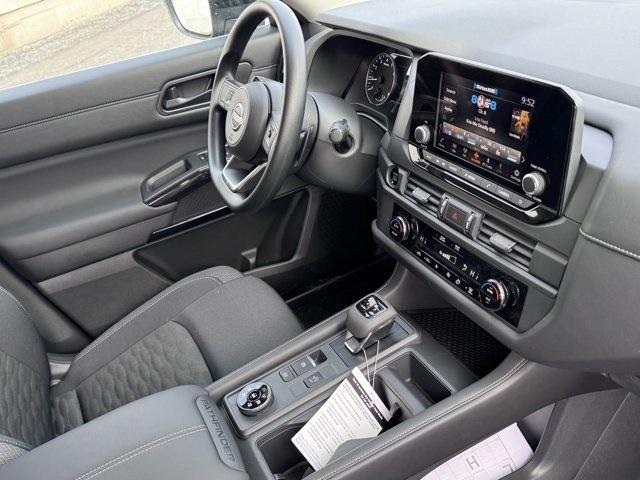 new 2025 Nissan Pathfinder car, priced at $34,610