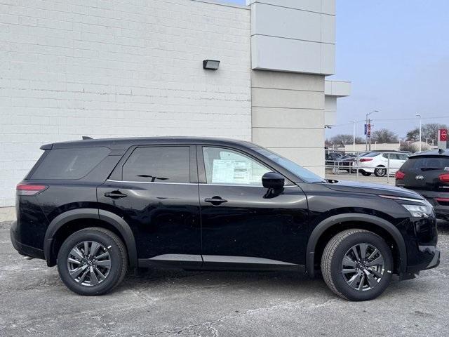 new 2025 Nissan Pathfinder car, priced at $34,610