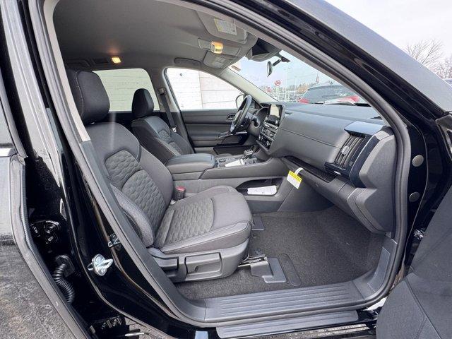new 2025 Nissan Pathfinder car, priced at $28,910