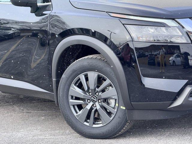new 2025 Nissan Pathfinder car, priced at $28,910