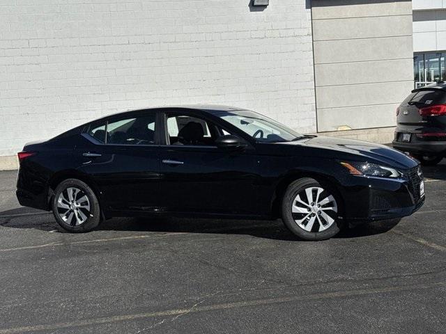 new 2025 Nissan Altima car, priced at $26,301