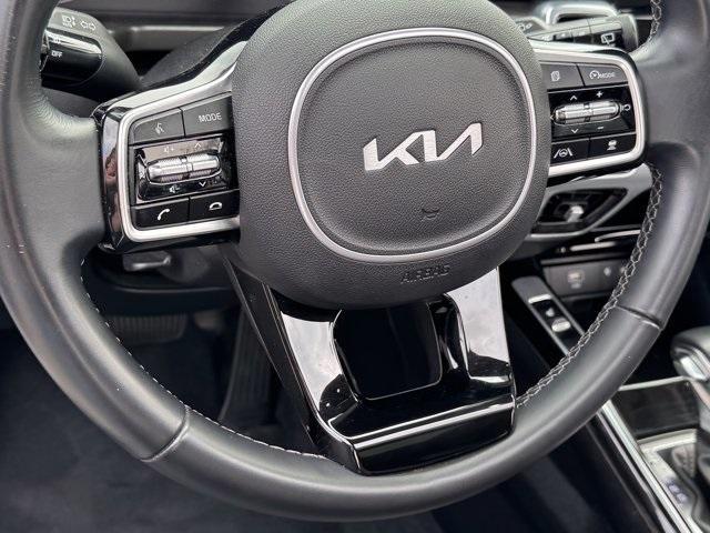 used 2022 Kia Sorento car, priced at $31,491