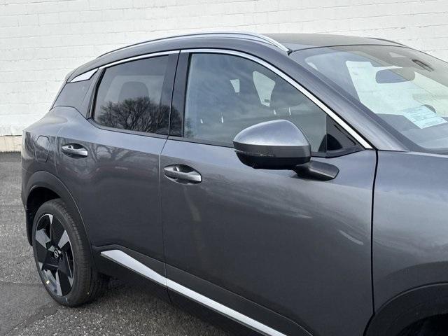 new 2025 Nissan Kicks car, priced at $25,290