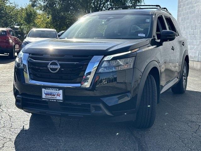 new 2024 Nissan Pathfinder car, priced at $37,719