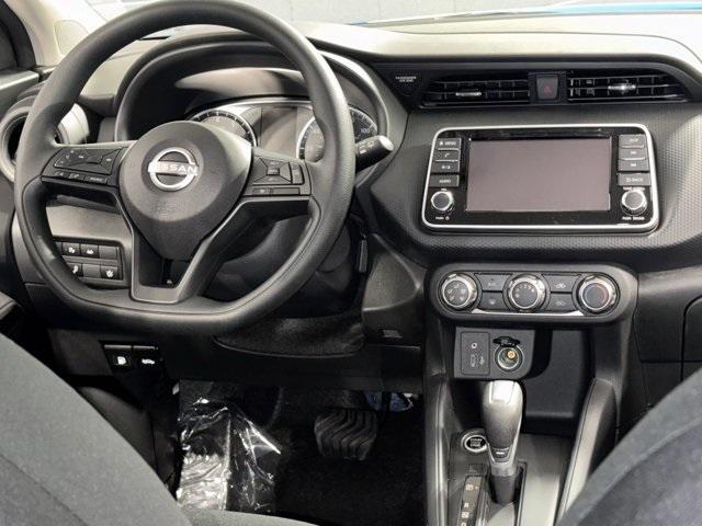 new 2025 Nissan Kicks Play car, priced at $21,734