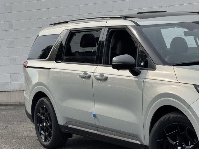 new 2025 Kia Carnival Hybrid car, priced at $53,345