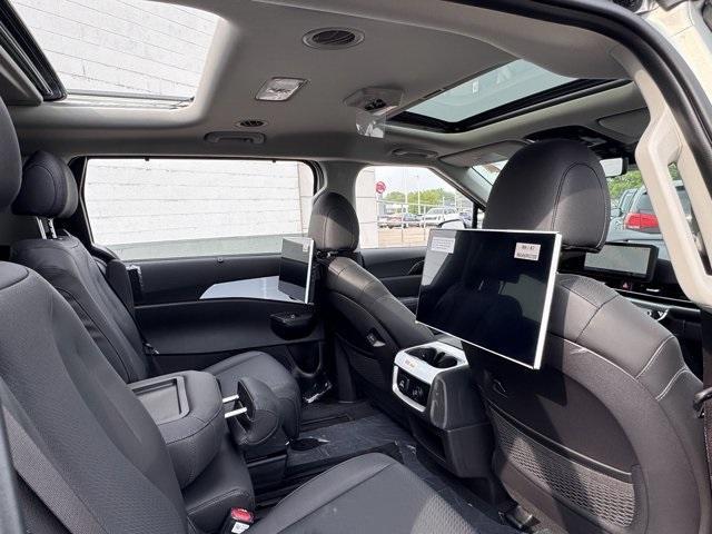 new 2025 Kia Carnival Hybrid car, priced at $53,345