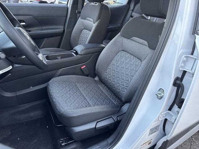 new 2025 Nissan Kicks car, priced at $24,984