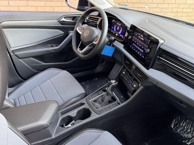 new 2025 Volkswagen Jetta car