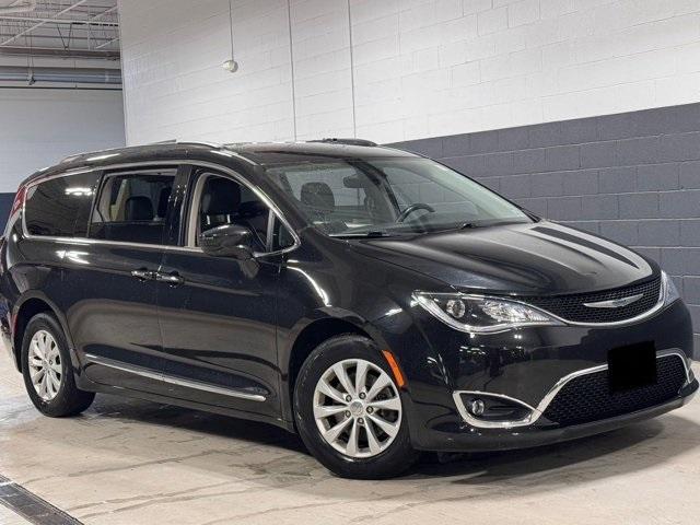 used 2017 Chrysler Pacifica car, priced at $11,991