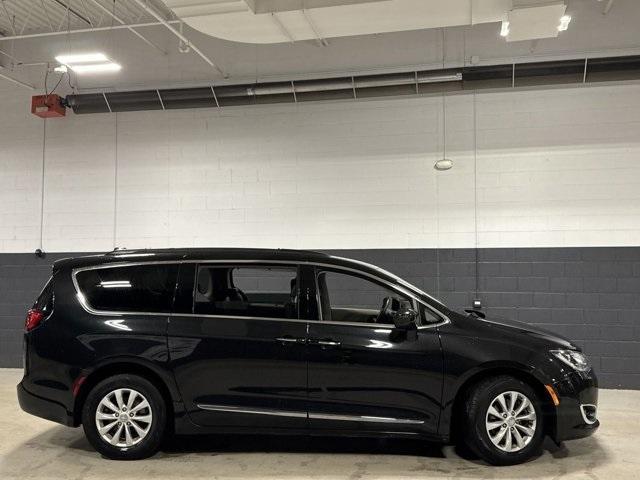 used 2017 Chrysler Pacifica car, priced at $11,991