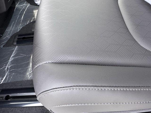 new 2025 Kia Carnival car, priced at $37,305