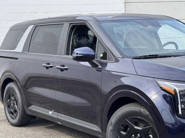 new 2025 Kia Carnival car, priced at $37,305