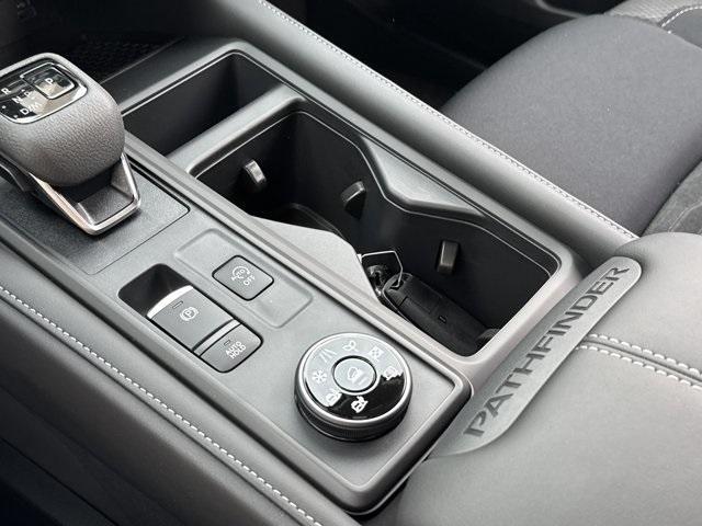 new 2025 Nissan Pathfinder car, priced at $30,505