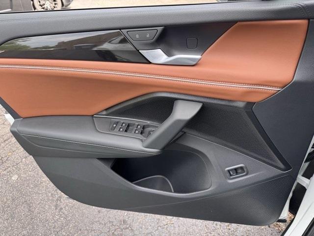 new 2025 Volkswagen Tiguan car