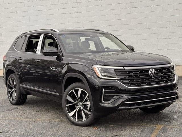 new 2025 Volkswagen Atlas car, priced at $55,626