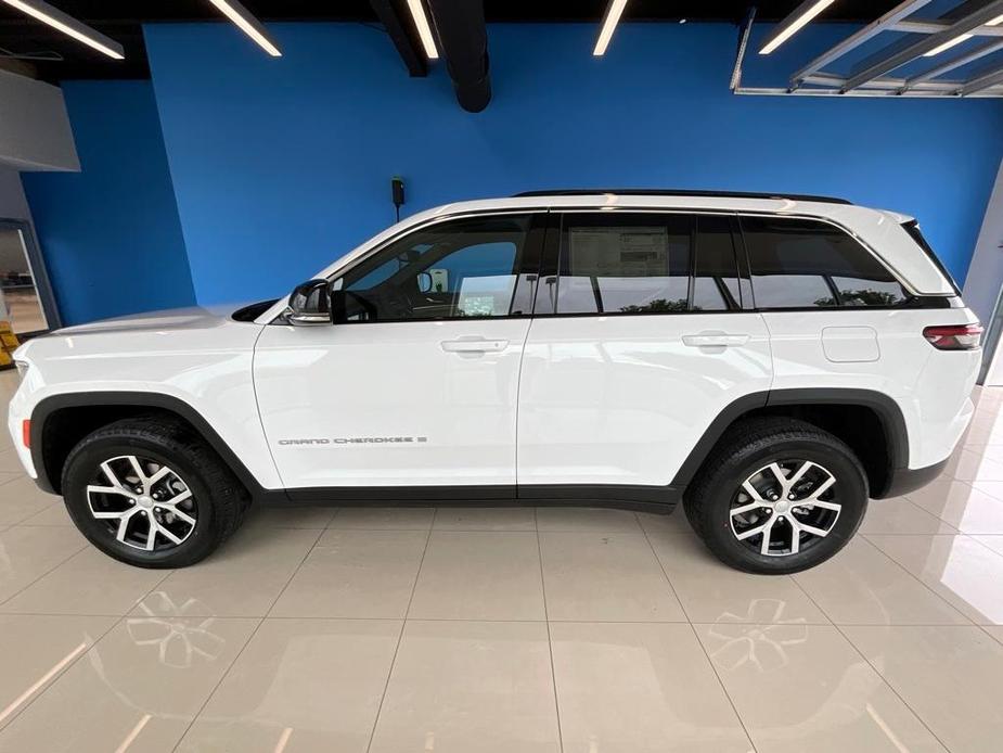 new 2024 Jeep Grand Cherokee car, priced at $51,500